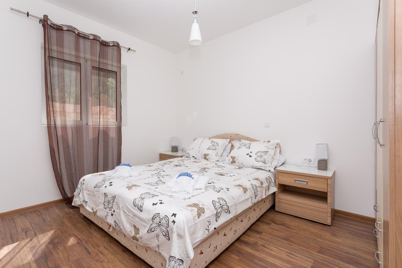 Apartments Natasa Sveti Stefan Ngoại thất bức ảnh