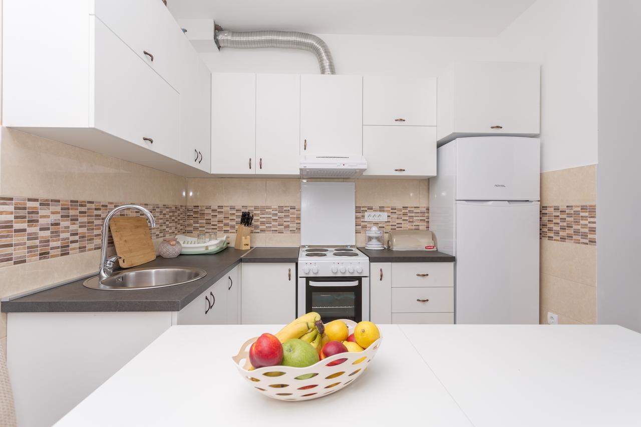 Apartments Natasa Sveti Stefan Ngoại thất bức ảnh